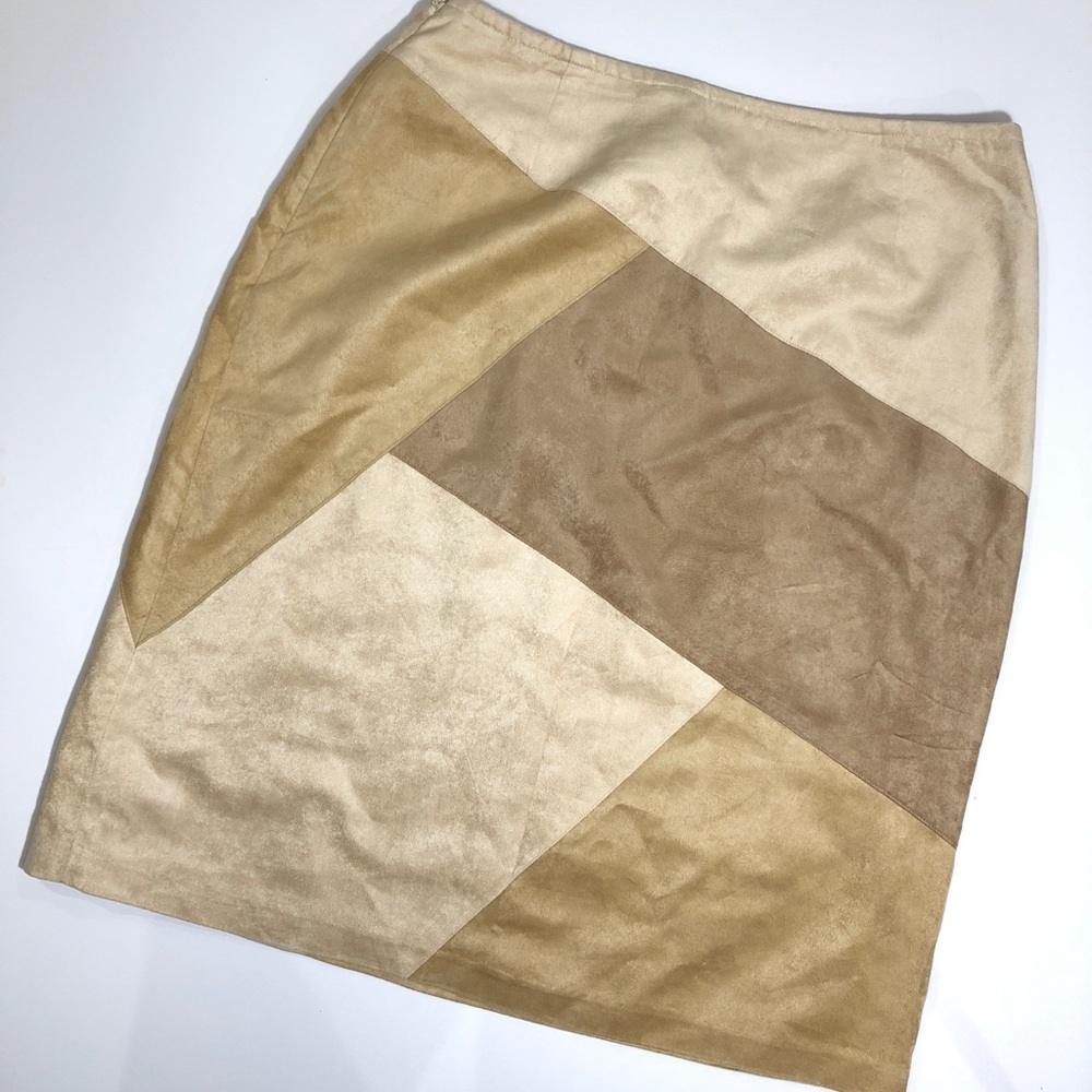 Liz Claiborne Geometric Neutral Faux Suede Skirt